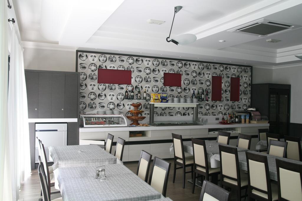 Hotel Stanchini بيلاريا-إيجيا مارينا المظهر الخارجي الصورة