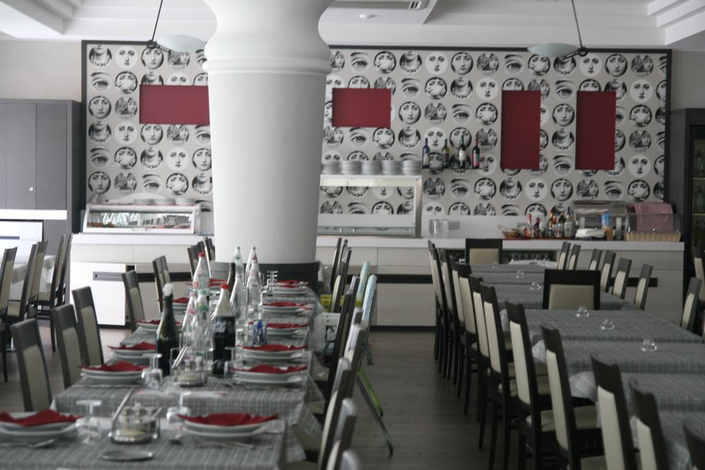 Hotel Stanchini بيلاريا-إيجيا مارينا المظهر الخارجي الصورة