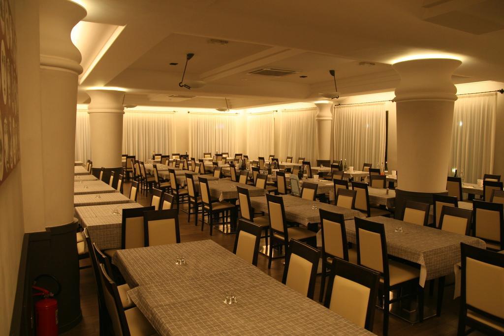 Hotel Stanchini بيلاريا-إيجيا مارينا المظهر الخارجي الصورة