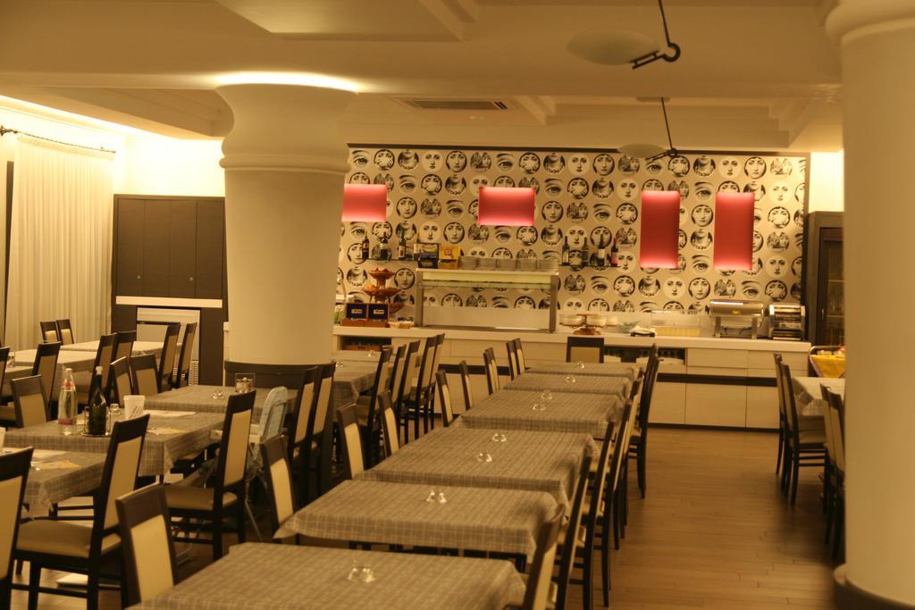 Hotel Stanchini بيلاريا-إيجيا مارينا المظهر الخارجي الصورة