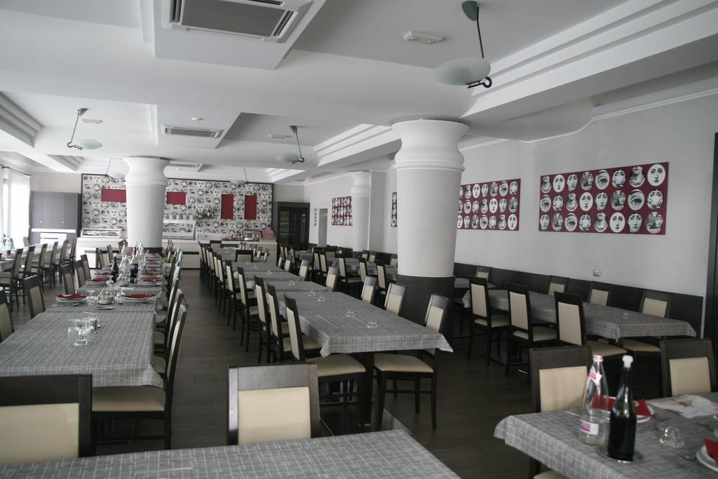 Hotel Stanchini بيلاريا-إيجيا مارينا المظهر الخارجي الصورة