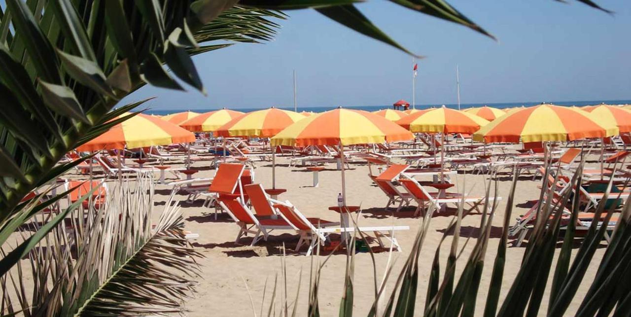 Hotel Stanchini بيلاريا-إيجيا مارينا المظهر الخارجي الصورة